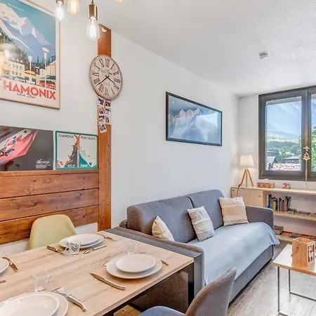 Courmayeur - Welkeys Apartment *